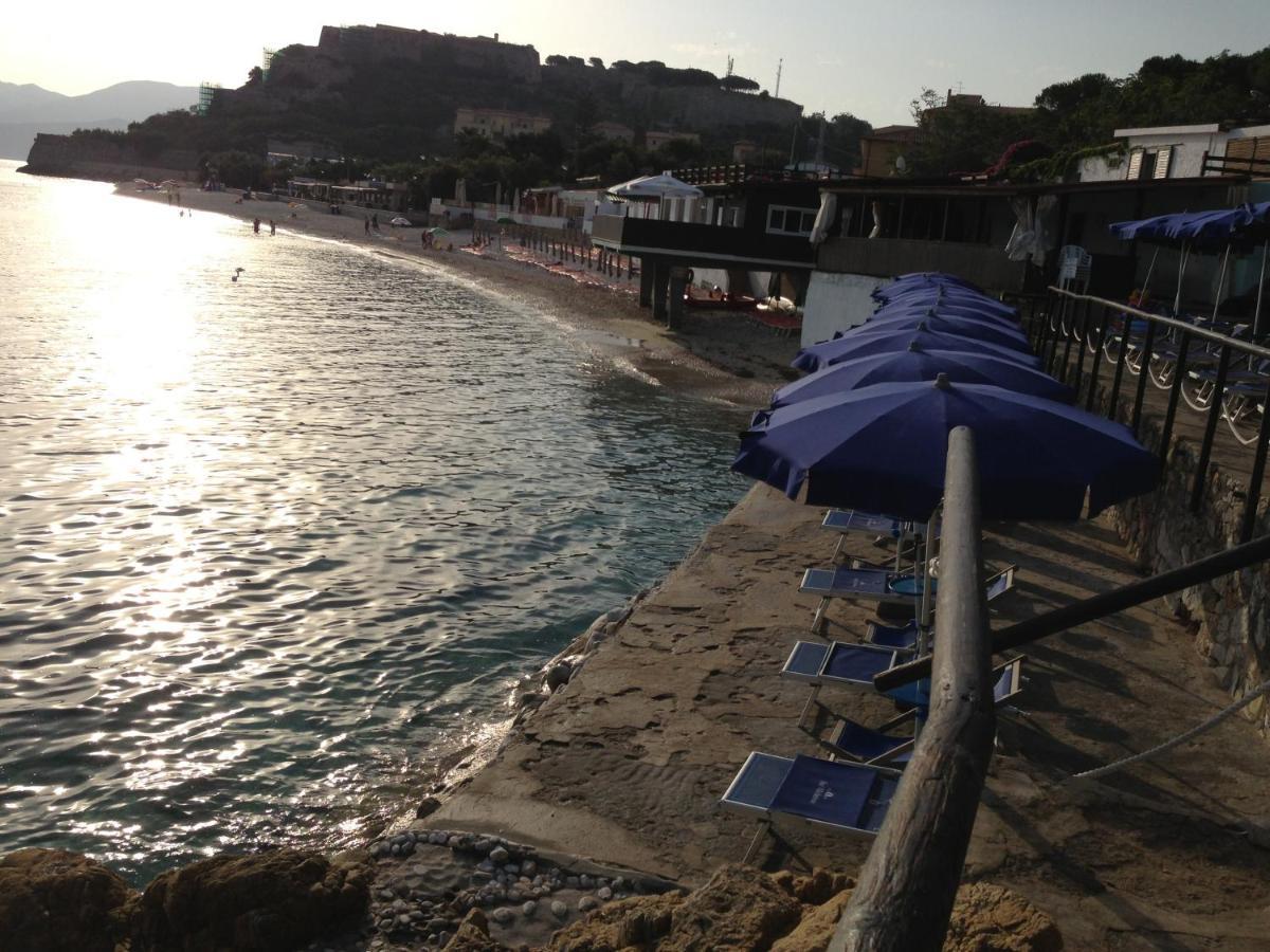 Hotel Villa Ombrosa 포르토페라이오 외부 사진