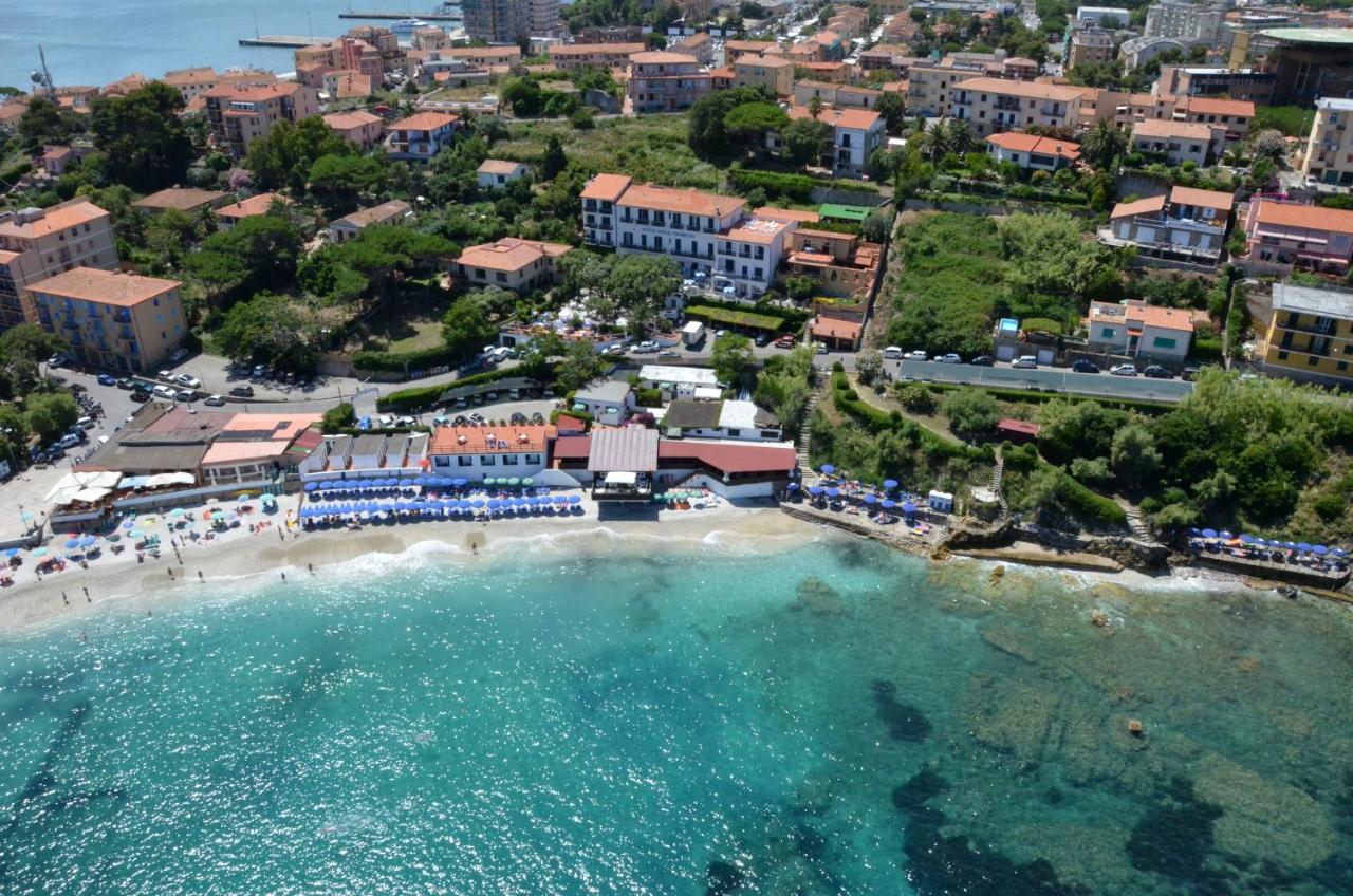 Hotel Villa Ombrosa 포르토페라이오 외부 사진