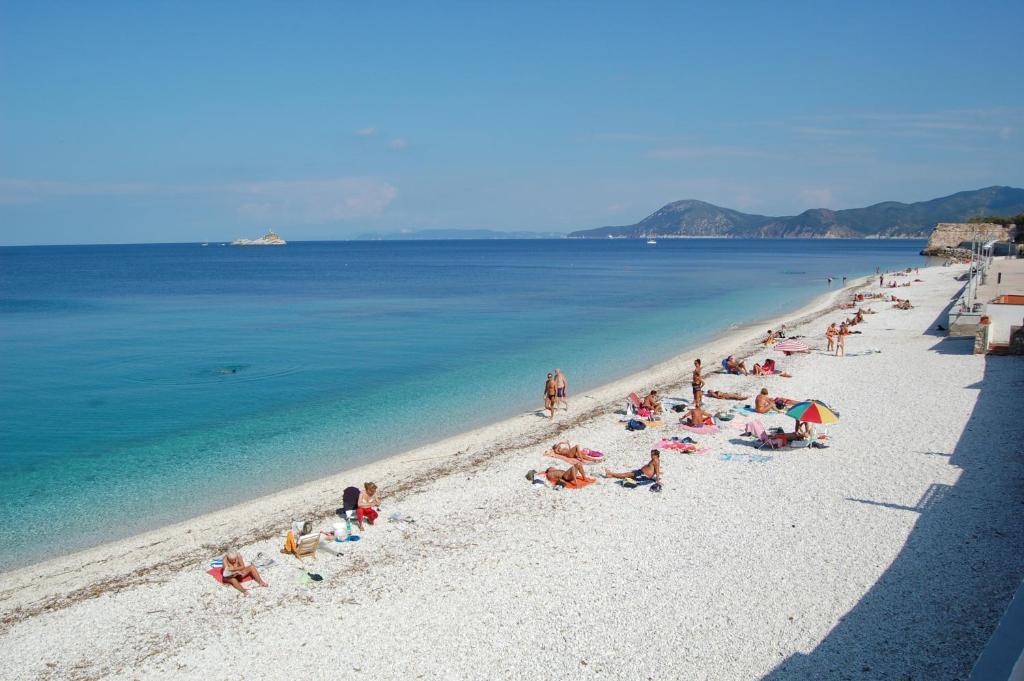 Hotel Villa Ombrosa 포르토페라이오 객실 사진