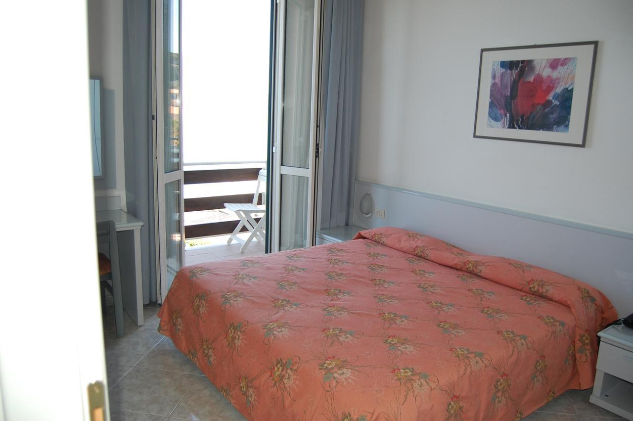 Hotel Villa Ombrosa 포르토페라이오 객실 사진